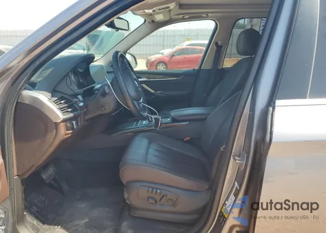 2016 BMW X5 xDrive35I z USA, uszkodzony, nr VIN 5UXKR0C57G0P32284